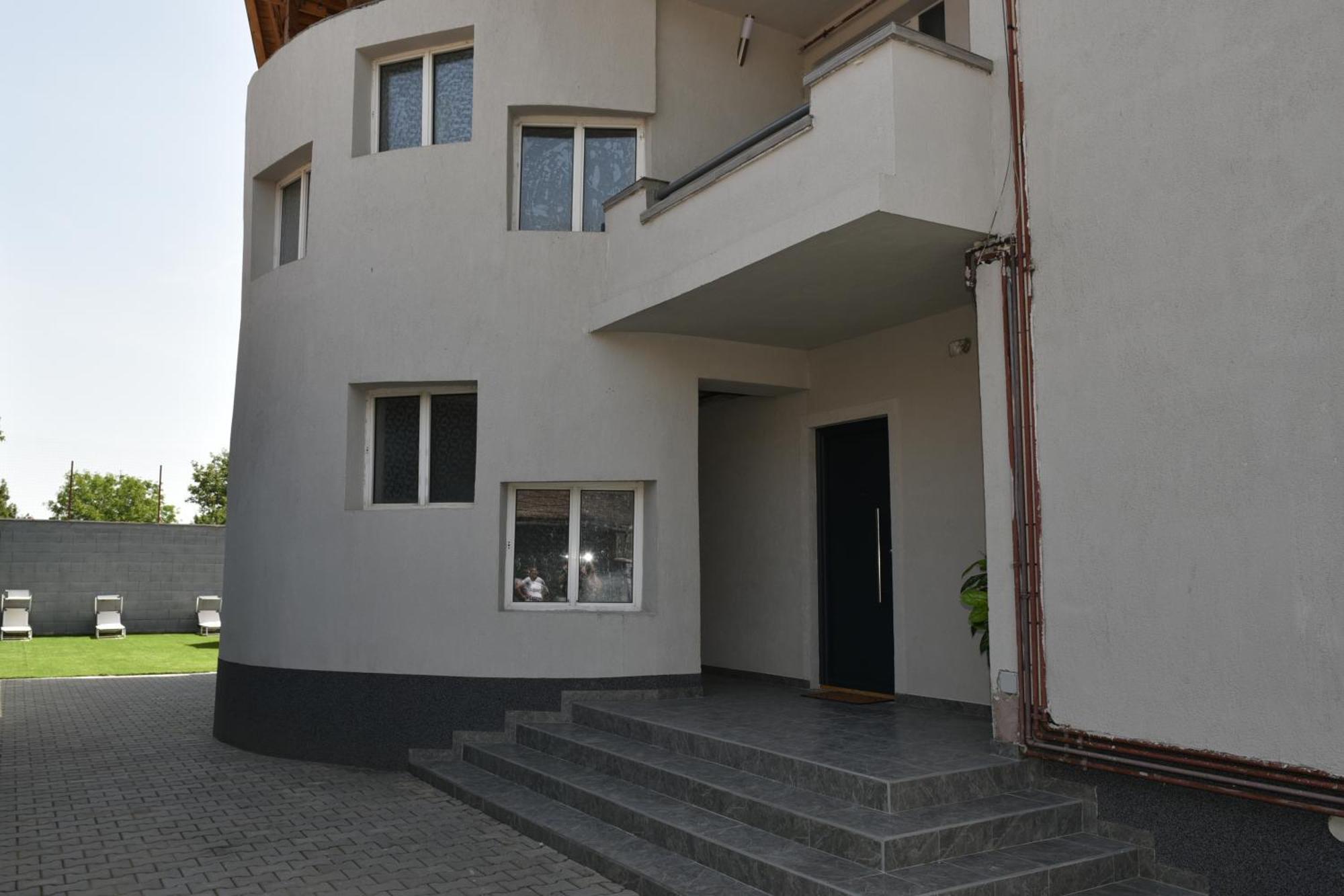 Apartament'S Moise Турда Екстериор снимка
