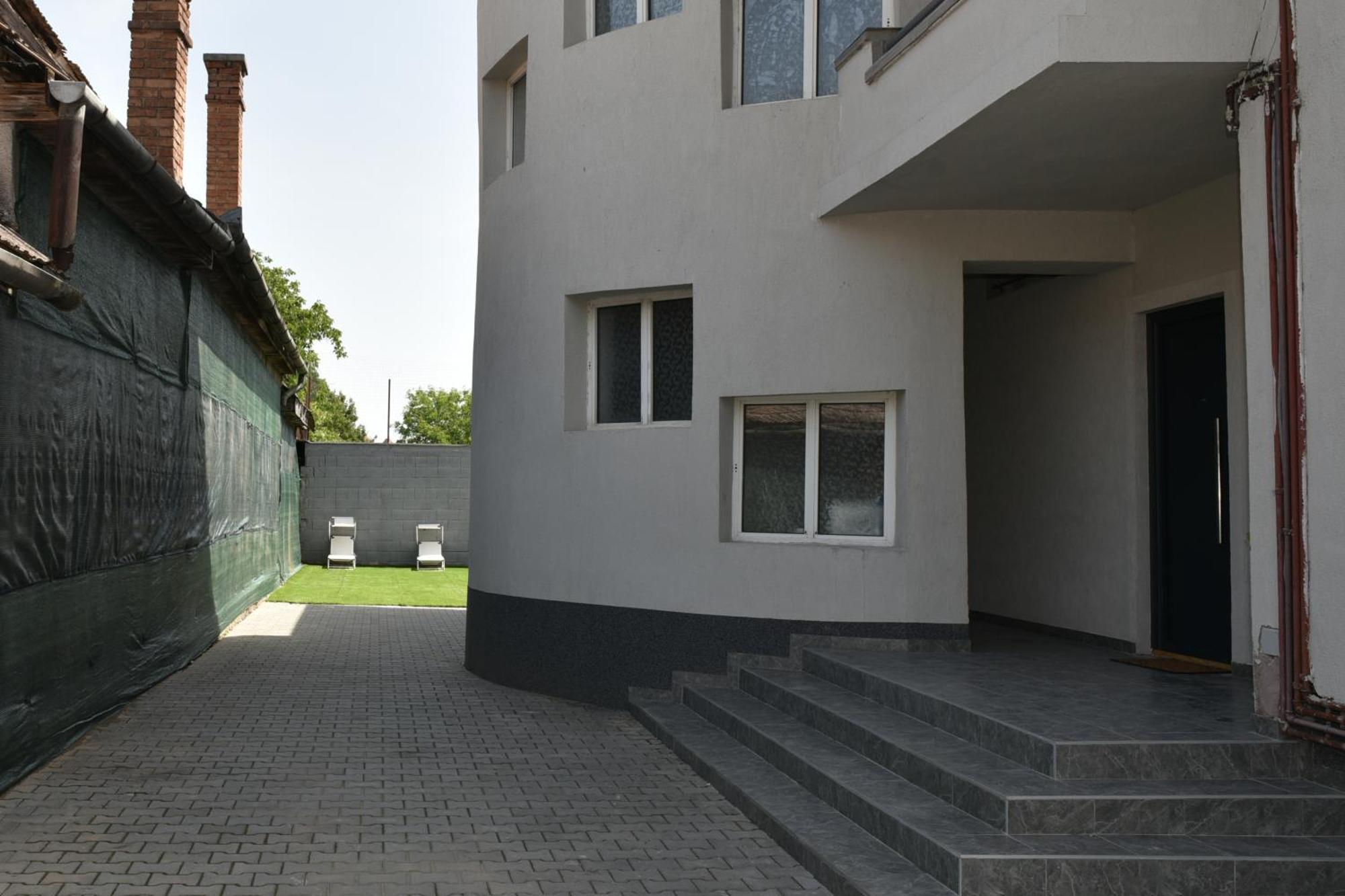 Apartament'S Moise Турда Екстериор снимка