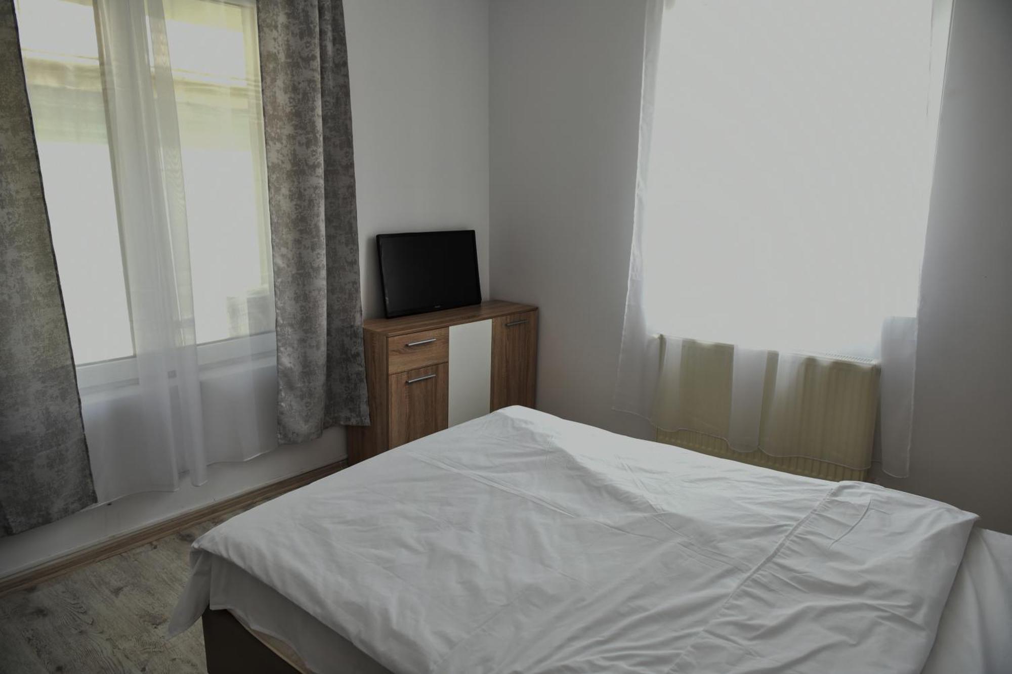 Apartament'S Moise Турда Екстериор снимка