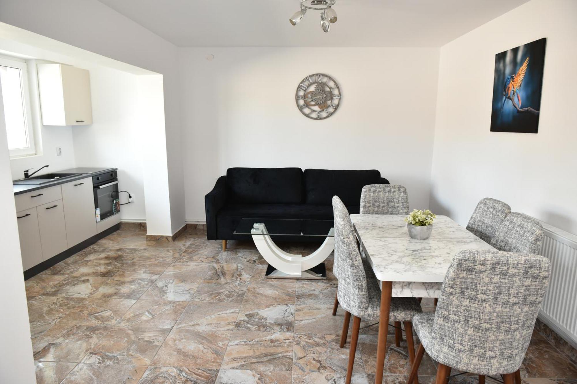 Apartament'S Moise Турда Екстериор снимка