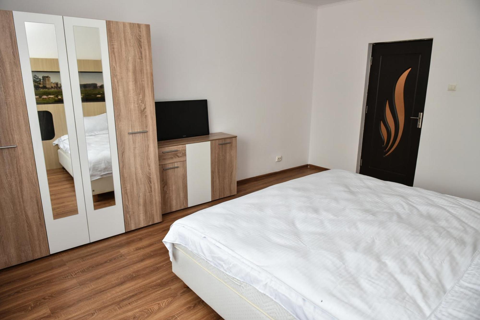Apartament'S Moise Турда Екстериор снимка