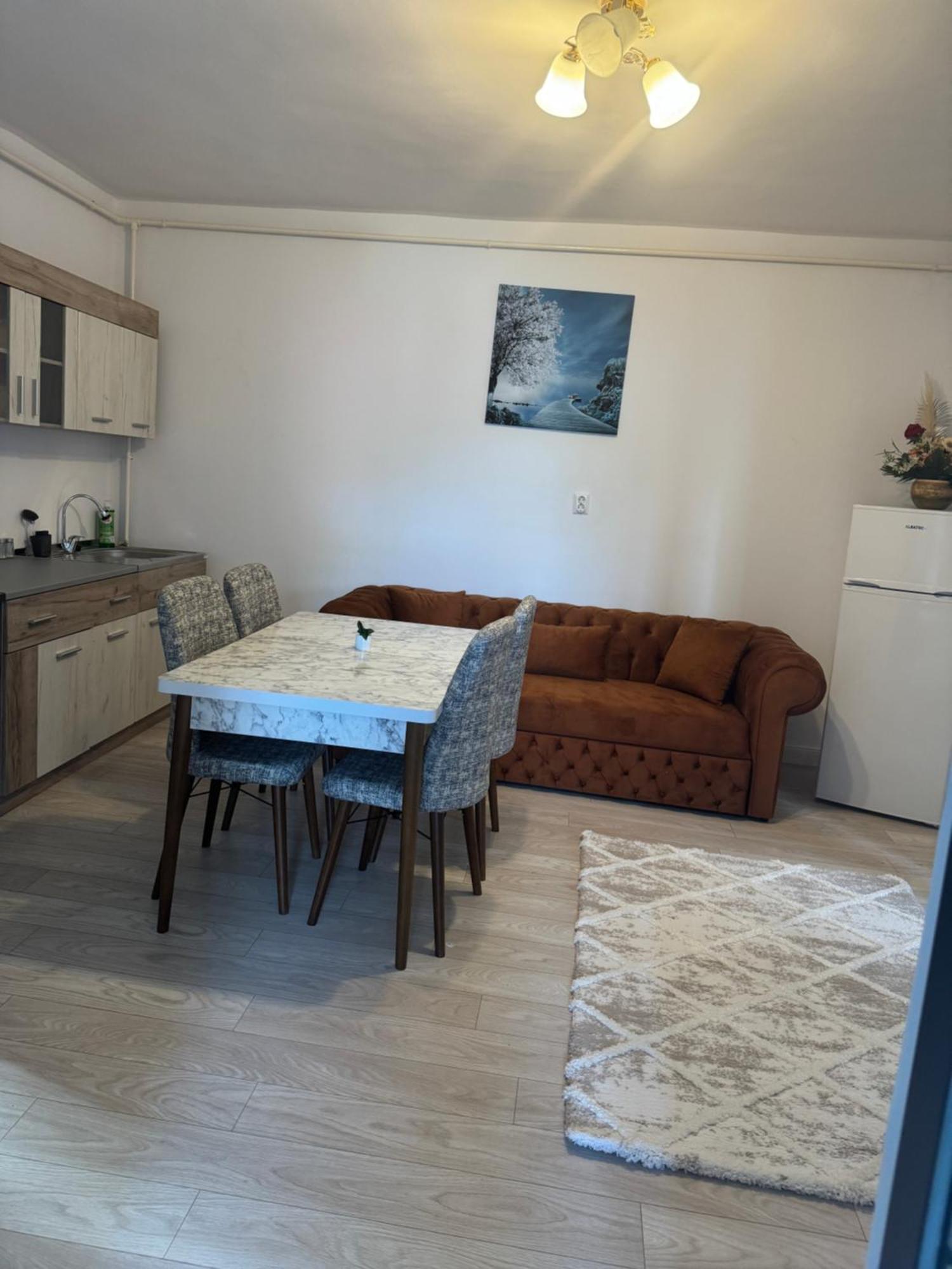 Apartament'S Moise Турда Екстериор снимка